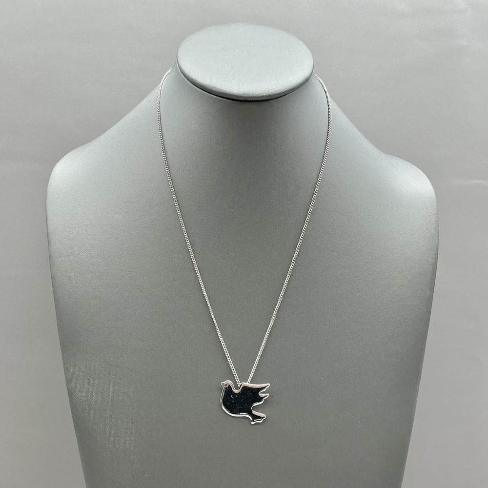 Avon Necklace Silver‎ Tone Dove Bird Pendant Charm Chain Womens Delicate Jewelry